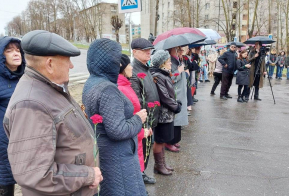 У Обелиска Памяти в г.Амурске состоялось торжественное открытие Почетного караула «Вахта Памяти»