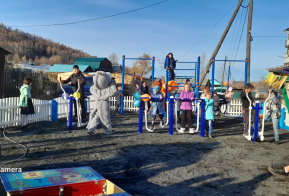 Открытие детской игровой площадки в п. Известковый
