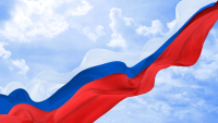 Михаил Дегтярёв поздравил жителей края с Днём Государственного флага Российской Федерации
