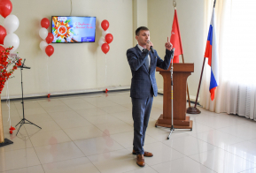 Тружеников тыла, детей войны поздравили с Днем Победы руководители района и города